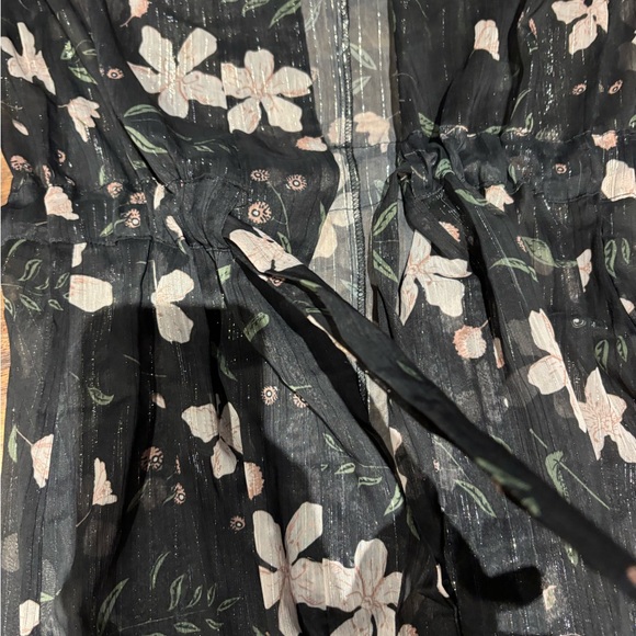 NWT sheer long top. Size xs - Picture 3 of 5